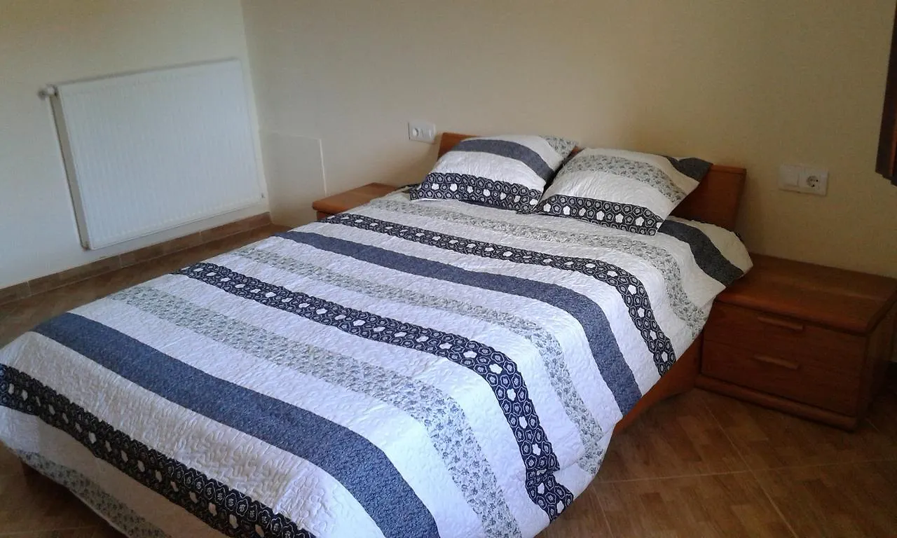 Cal Capita Sora Aparthotel Sant Quirze De Besora