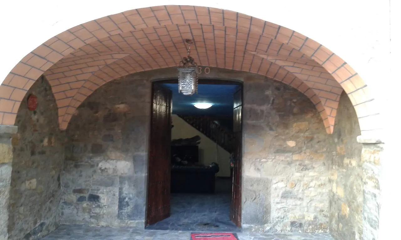 ***  Cal Capita Sora Aparthotel Sant Quirze De Besora Spanje